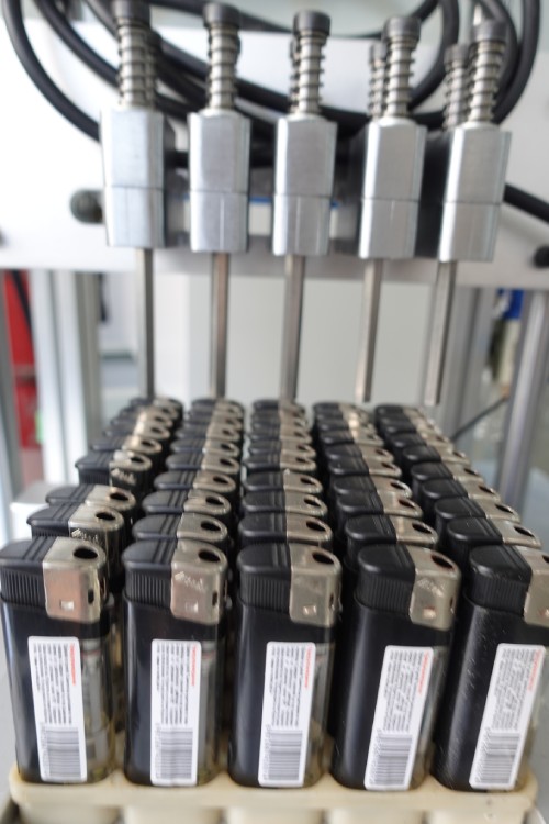 半自动检验装置